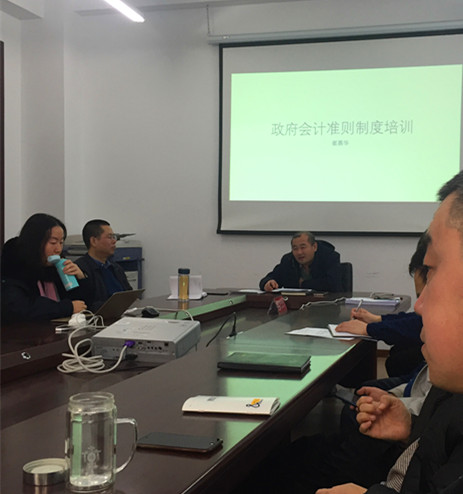 1520150412519694.jpg 新学期培训会照片.jpg